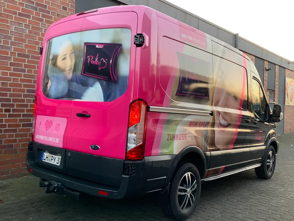 KFZ-Folierung für Pinky Gloves – Bild 3
